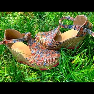 Women’s wedge sandal